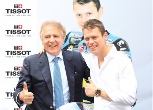 TIto Rabat, giovane ambasciatore di Tissot e il presidente della Maison François Thiebaud